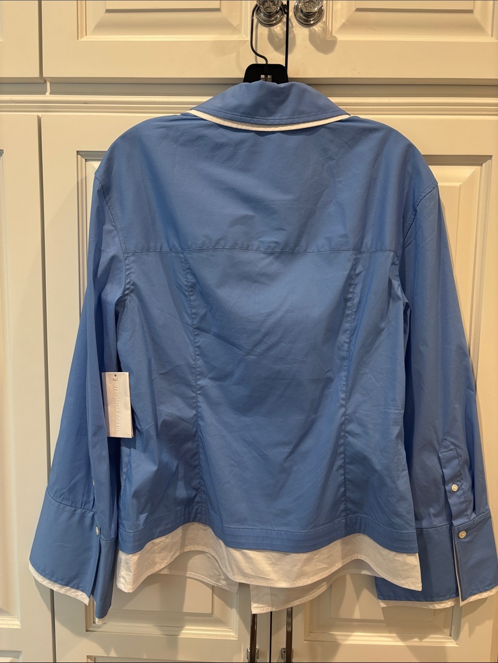 NWT Veronica Beard Button-Down Shirt with White Contrast Trim - Picture 4 of 16